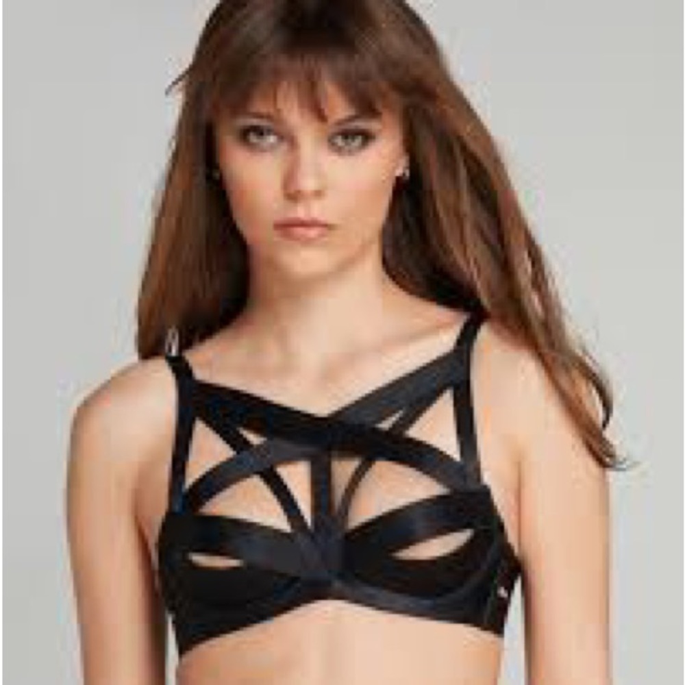 Agent Provocateur Whitney
High Neck Underwired Bra